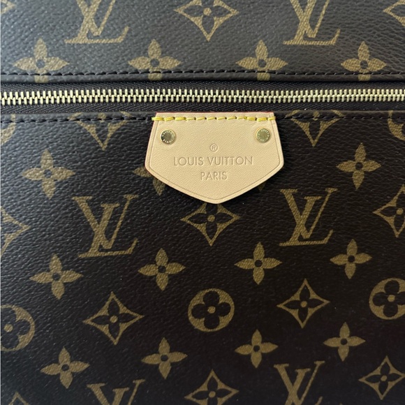 Louis Vuitton Lena MM - Picture 3 of 13